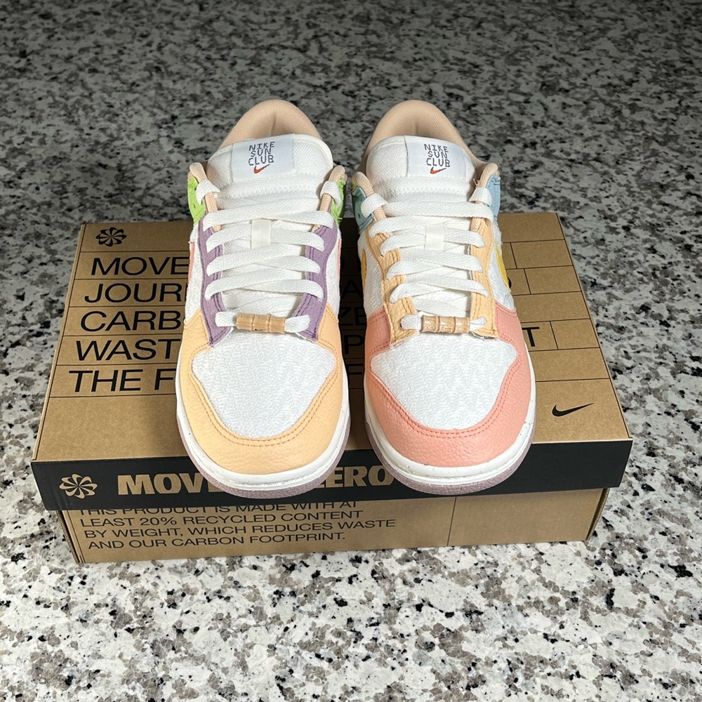 Nike Multicolor Low-Top Sneakers
